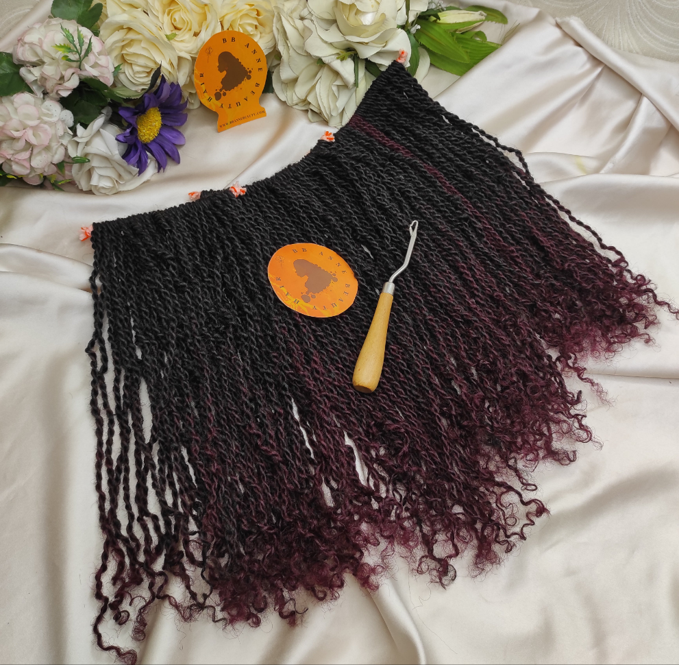 Afro kinky crochet twists in color black and 99j, burgundy. Curly tips.