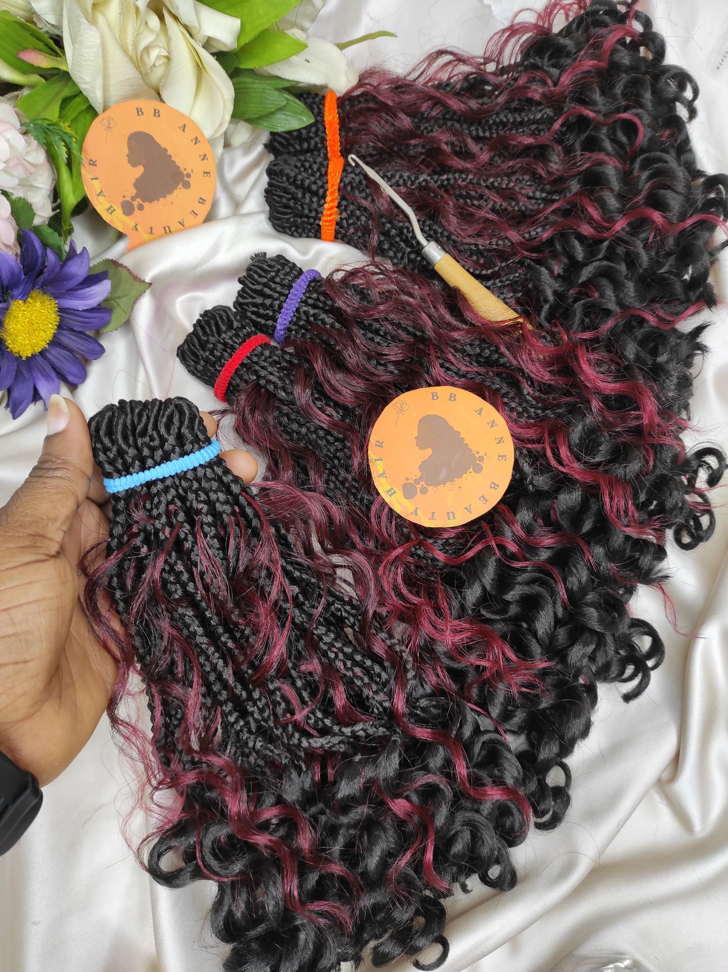 Tranças Boho Cachos - (Tranças em formato de ilha com pontas enroladas) || Cachos sintéticos || Tranças de crochê