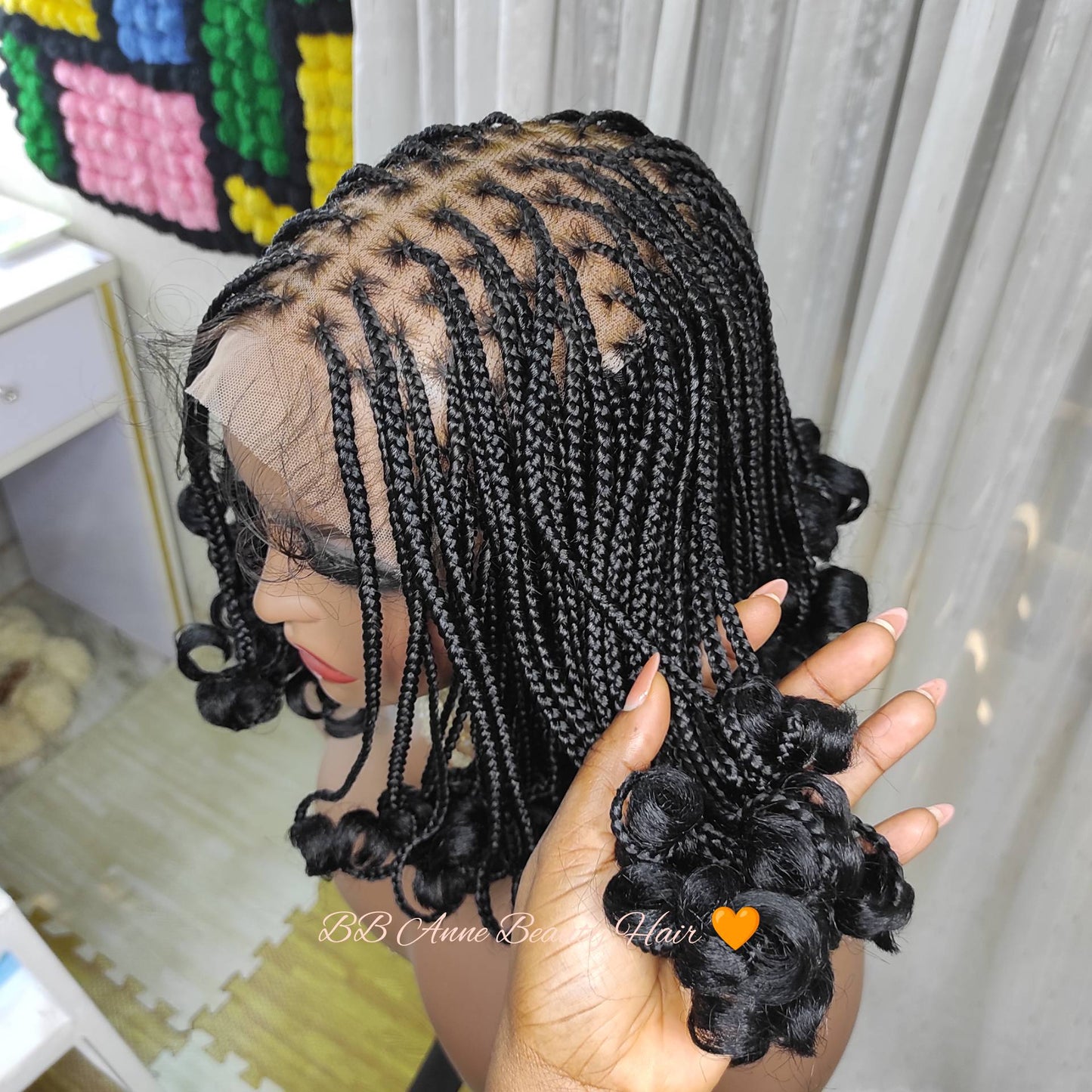 JENNA BOB KNOTLESS WIG | Closure